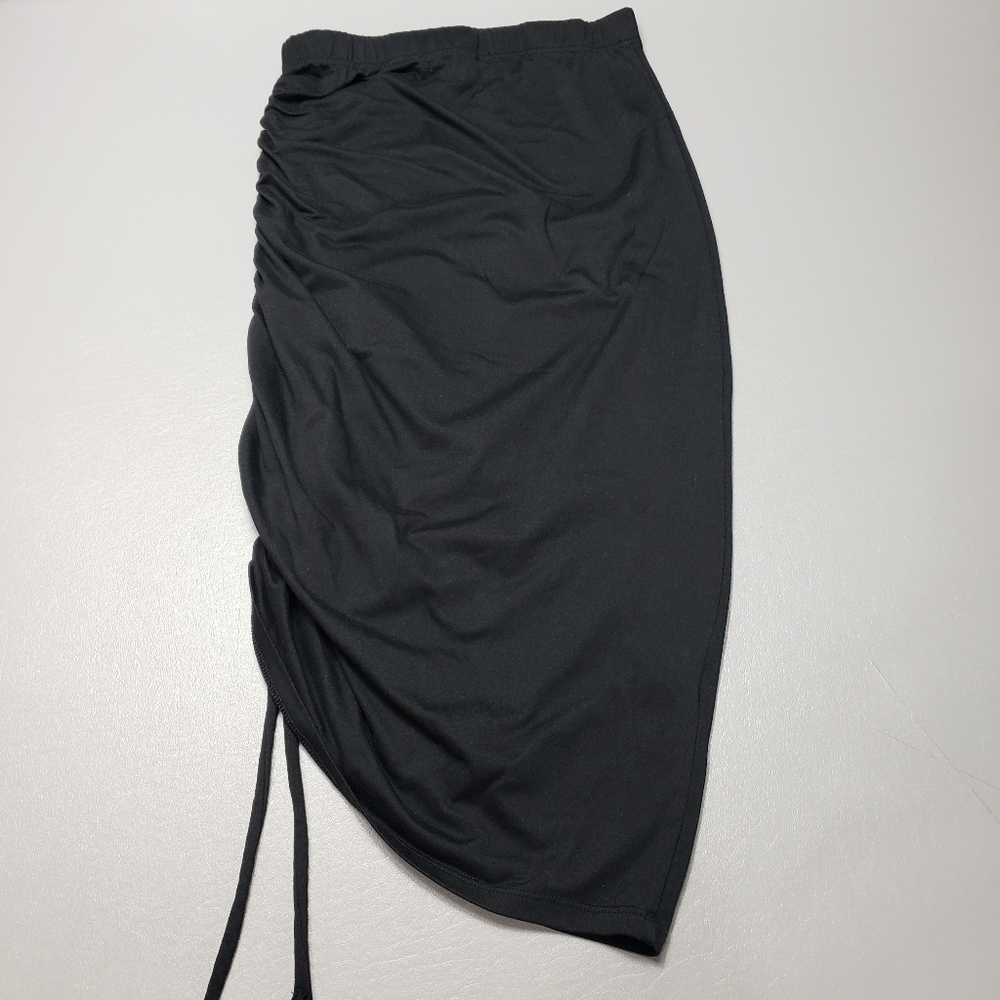 almost famous solid black ruched side skirt women's size small - Picture 3 of 9
